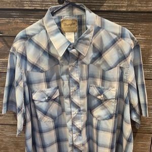 Pearl button Wrangler shirt